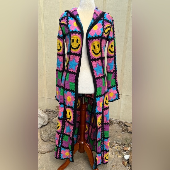 Delia’s Dolls Kill Happy In My Mind Hood Crochet Cardigan 90s Duster Smiley Y2K - Picture 2 of 7